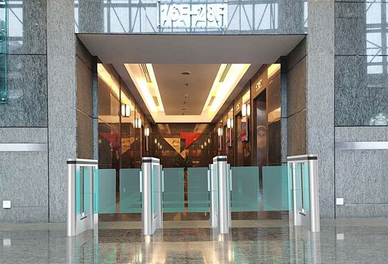 acheter Barrière pivotante à mi-hauteur pour couloir de 800 mm avec vantaux en acrylique online manufacture