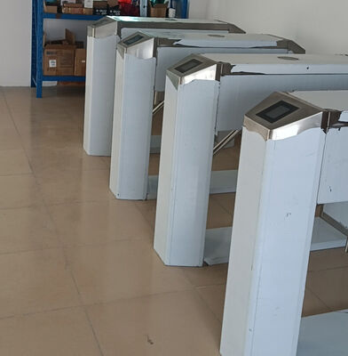 acheter 40 personnes/min SUS 304 Barrière d'accès au trépied pour piétons online manufacture