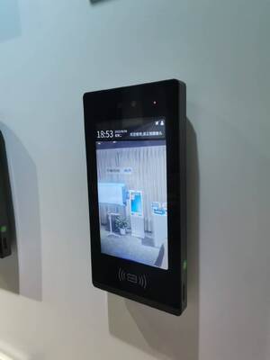 Bon prix Borne de reconnaissance faciale étanche IP66 en alliage d'aluminium de 10 pouces pour le contrôle d'accès en ligne